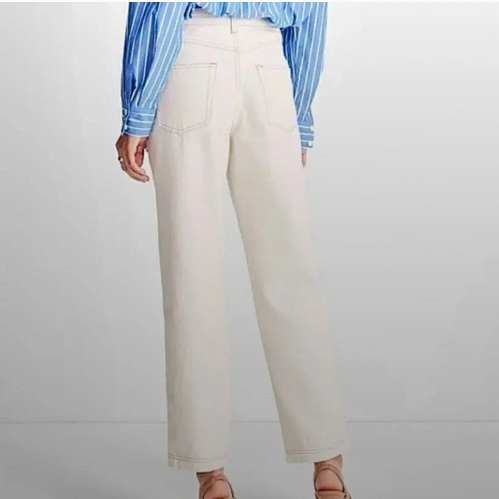 Asymmetrical Jeans !